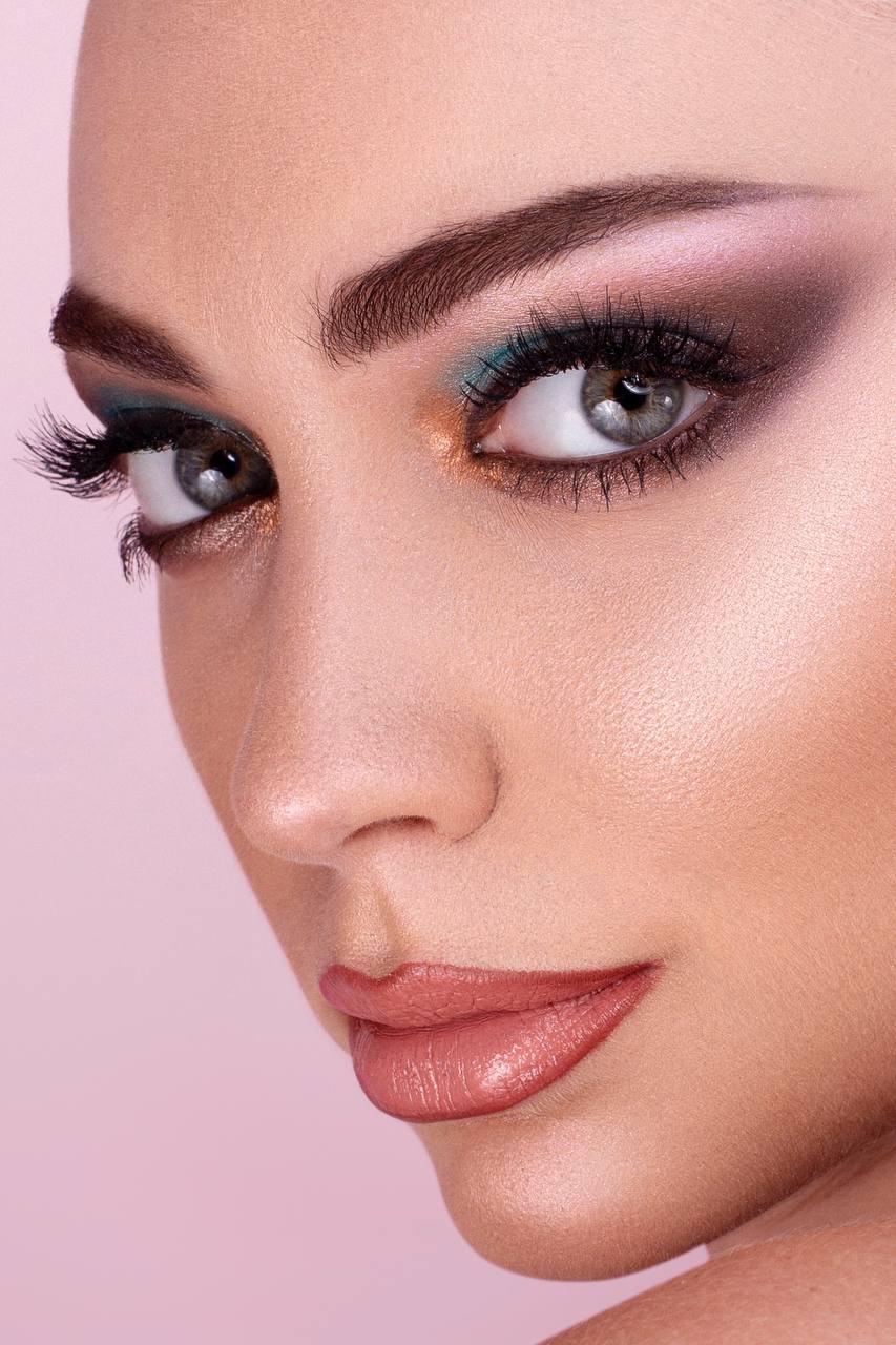 Eyeliner e smokey eyes per occhi grandi