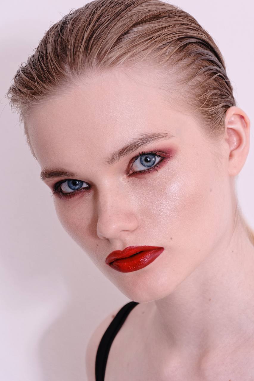 Smokey eyes in bronzo, terra di siena e marrone